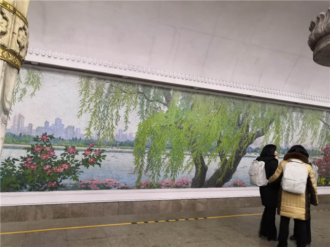 地铁站内壁画